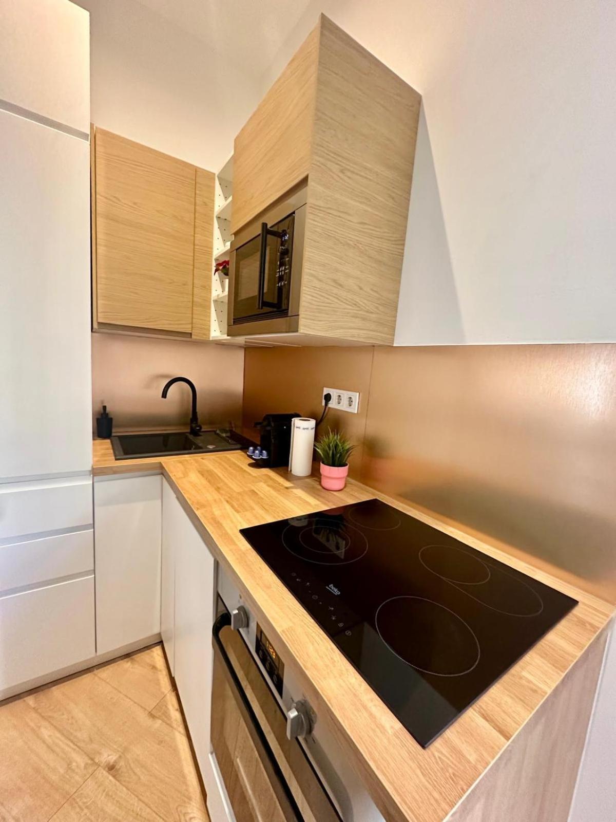 Home R474 #Freeparking 부다페스트 외부 사진